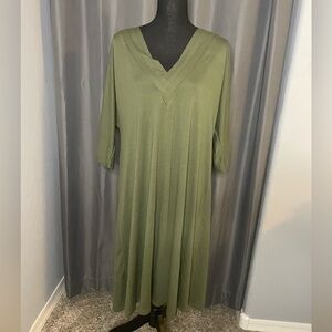 200. VNeck Dress, Olive Green, Size XL, EUC